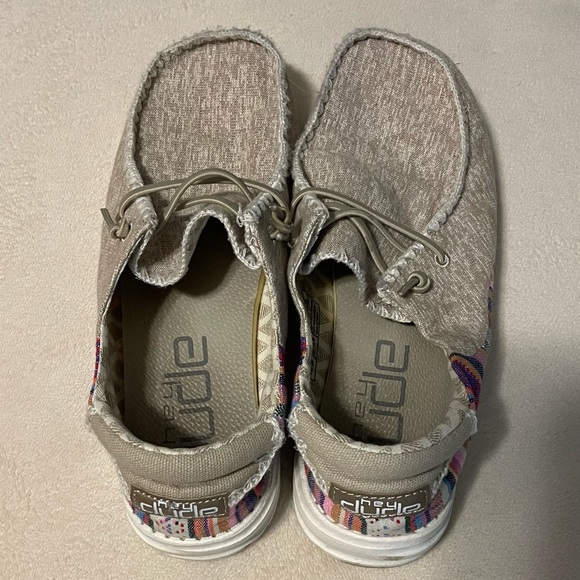 Hey Dude Wendy Rodeo Talum size 8 - Picture 2 of 4